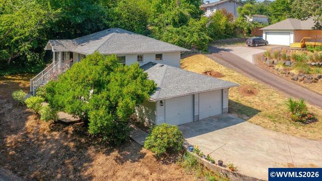 1941 Turnage St NW, Salem, OR 97304