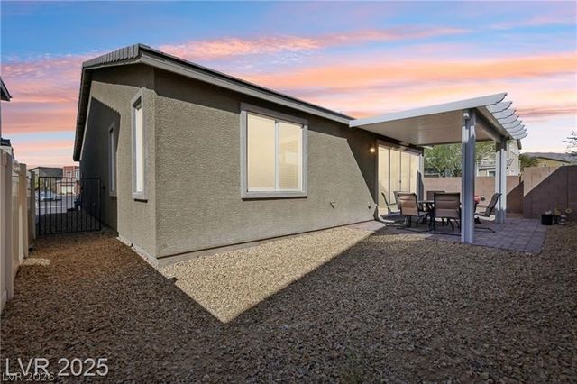 6940 Whispering Falls Drive, North Las Vegas, NV 89084