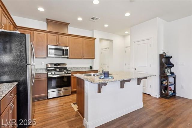 6940 Whispering Falls Drive, North Las Vegas, NV 89084