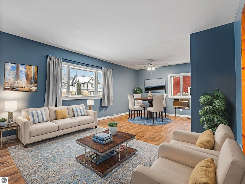 Image 14 of property listing at 826 First Avenue, Cadillac, MI 49601