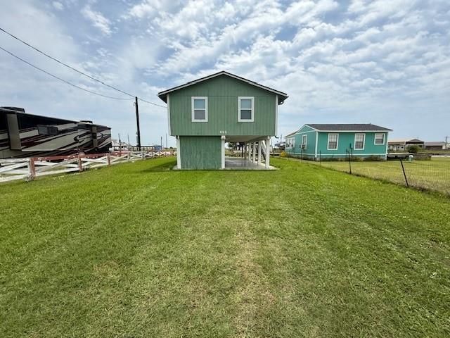 855 County Road 201, Bay City, TX 77414