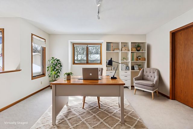 491 Sterling Street S, Maplewood, MN 55119