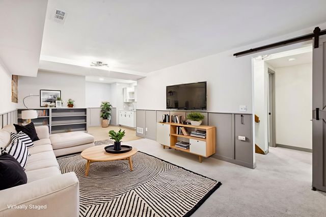 491 Sterling Street S, Maplewood, MN 55119