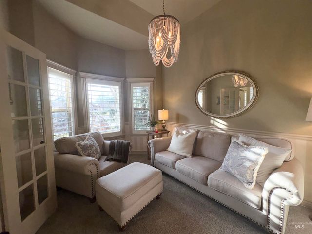 918 W Heather Woods Drive, Nampa, ID 83686