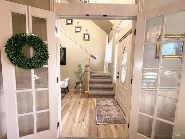 918 W Heather Woods Drive, Nampa, ID 83686