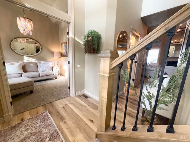 918 W Heather Woods Drive, Nampa, ID 83686