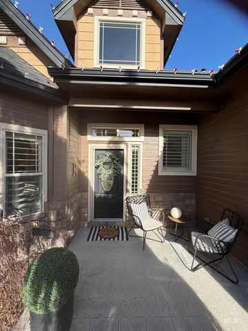 918 W Heather Woods Drive, Nampa, ID 83686