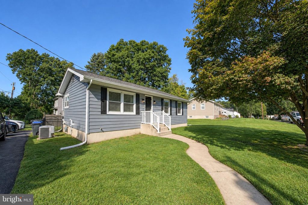 218 ADDISON ST, CLAYTON, NJ 08312 — photo 2