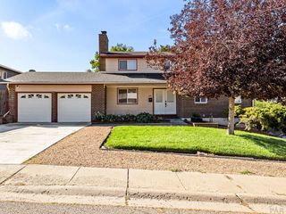 2112 North Dr, Pueblo, CO 81008