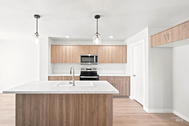 3177 W Animas Creek Dr, Kuna, ID 83634