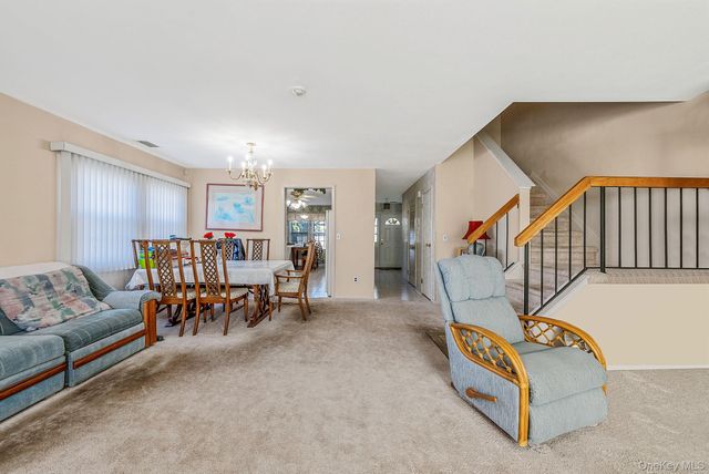 11 Gazebo Lane, Holtsville, NY 11742