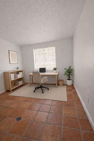 1045 NW 126th Pl, Miami, FL 33182