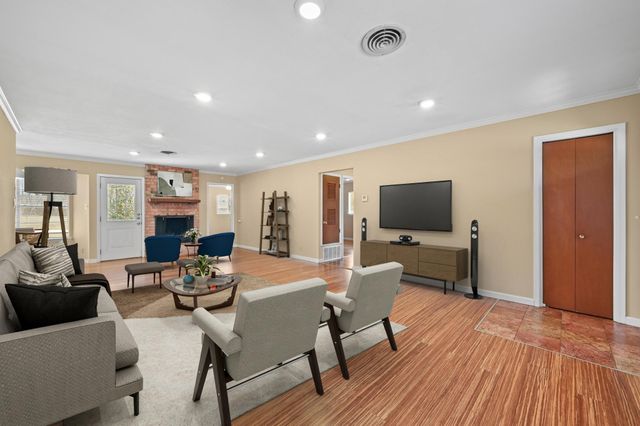 7009 Deborah DR, Austin, TX 78752