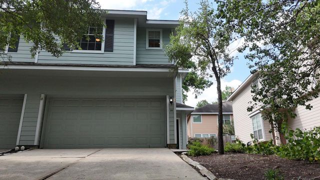 39 S Camellia Grove Circle, The Woodlands, TX 77382