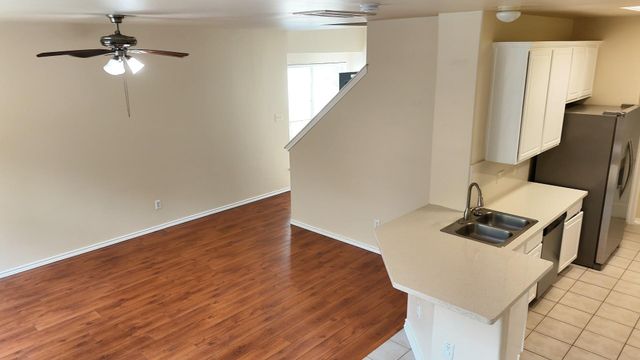 39 S Camellia Grove Circle, The Woodlands, TX 77382