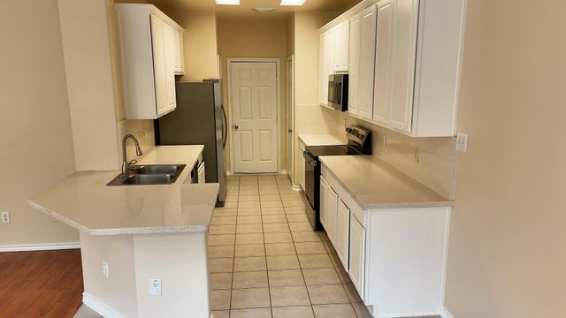 39 S Camellia Grove Circle, The Woodlands, TX 77382