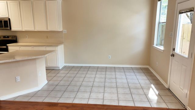 39 S Camellia Grove Circle, The Woodlands, TX 77382