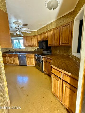 10160 Blackhawk Drive, Reno, NV 89508