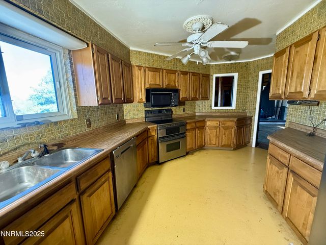 10160 Blackhawk Drive, Reno, NV 89508