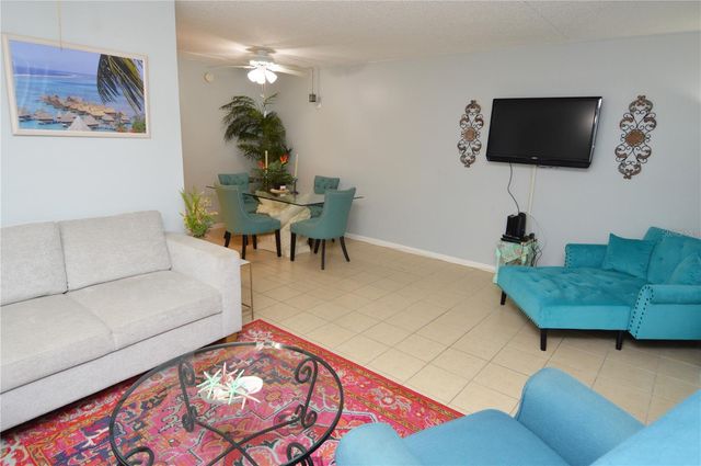 12760 INDIAN ROCKS ROAD 570, Largo, FL 33774