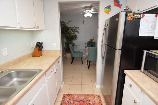 12760 INDIAN ROCKS ROAD 570, Largo, FL 33774