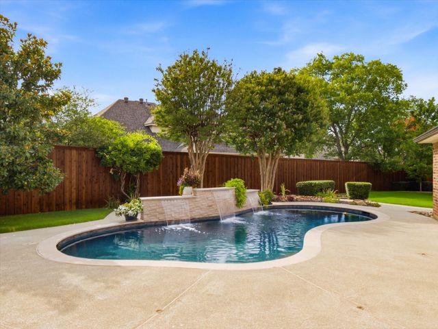 602 Bridlewood S, Colleyville, TX 76034