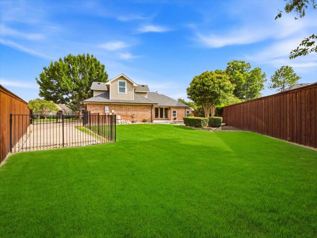 602 Bridlewood S, Colleyville, TX 76034
