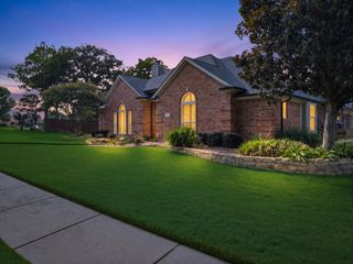602 Bridlewood S, Colleyville, TX 76034