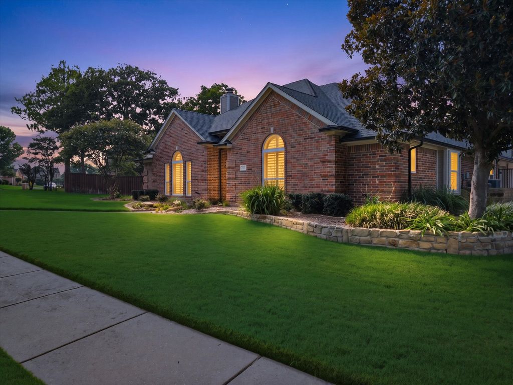 602 Bridlewood S, Colleyville, TX 76034