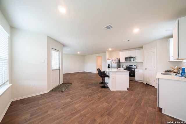 7323 PERSEUS BRK, San Antonio, TX 78252