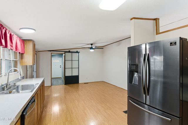 120 Rocky Point Road, Midway, TN 37809