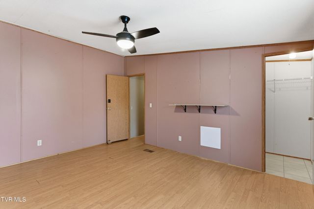 120 Rocky Point Road, Midway, TN 37809