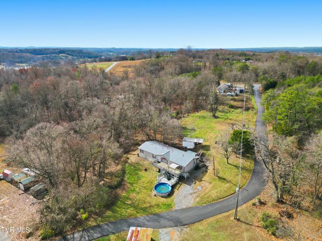 120 Rocky Point Road, Midway, TN 37809