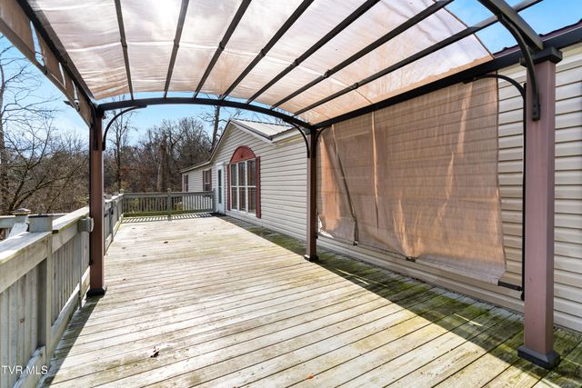 120 Rocky Point Road, Midway, TN 37809