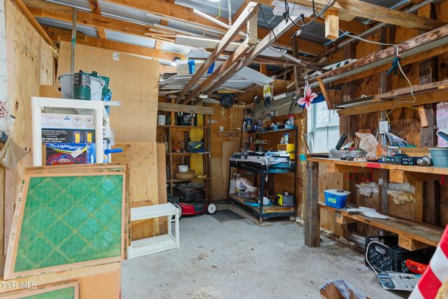 120 Rocky Point Road, Midway, TN 37809