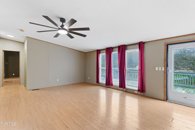 120 Rocky Point Road, Midway, TN 37809