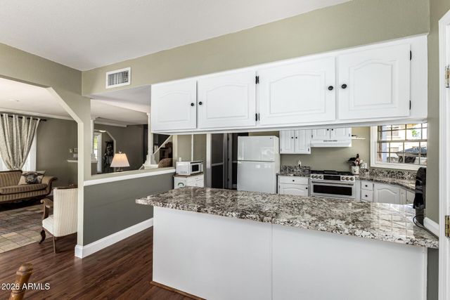 7321 N 183RD Avenue, Waddell, AZ 85355