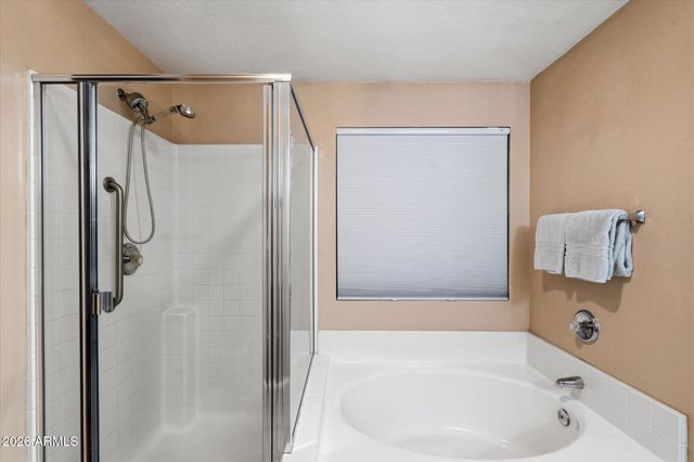 8830 W SALTER Drive, Peoria, AZ 85382