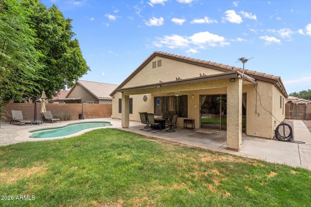 8830 W SALTER Drive, Peoria, AZ 85382