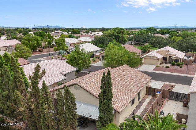 8830 W SALTER Drive, Peoria, AZ 85382