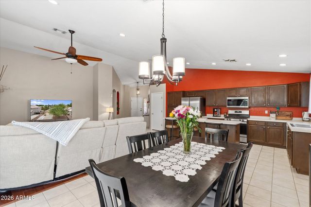 8830 W SALTER Drive, Peoria, AZ 85382