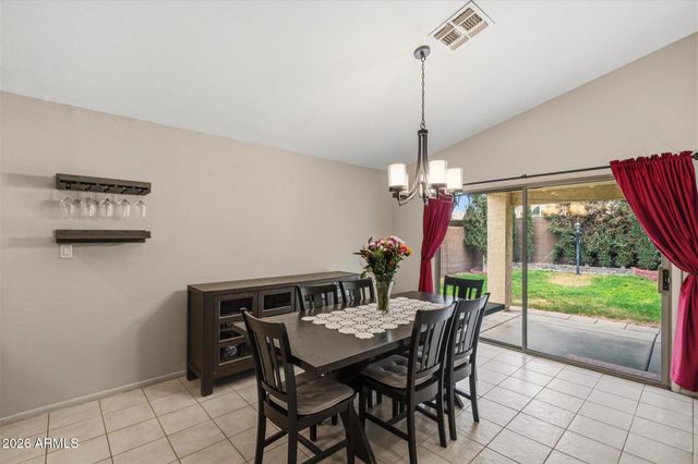 8830 W SALTER Drive, Peoria, AZ 85382