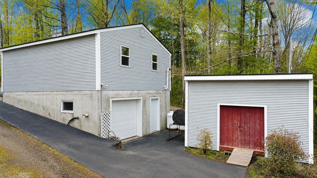 67 Rocky Drive, Derby, VT 05829