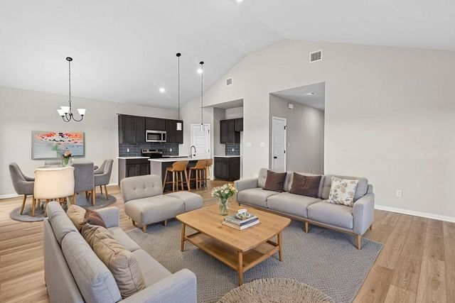 208 Lead Creek Drive, Fort Worth, TX 76131