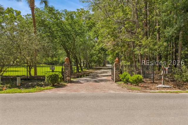 150 Palmetto Bluff Rd, Bluffton, SC 29910