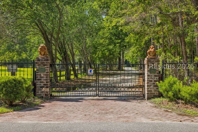 150 Palmetto Bluff Rd, Bluffton, SC 29910