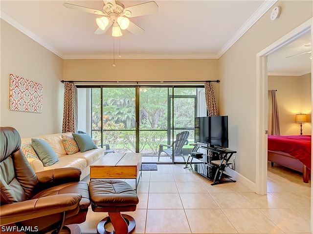 3323 Olympic DR 716, Naples, FL 34105
