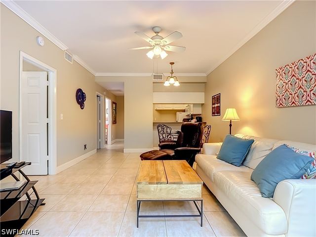 3323 Olympic DR 716, Naples, FL 34105