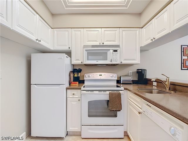 3323 Olympic DR 716, Naples, FL 34105