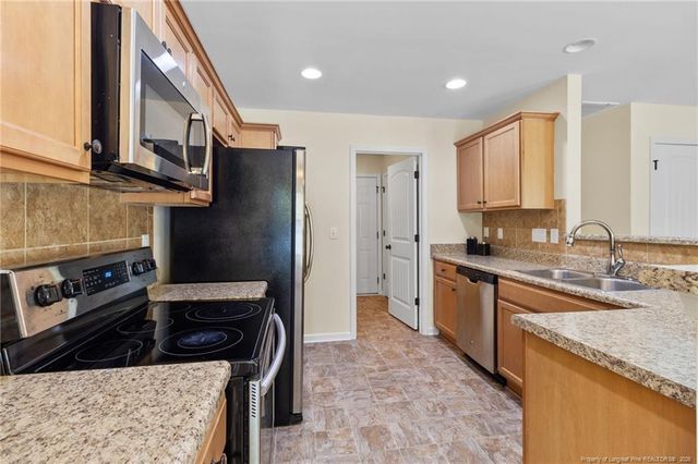 292 English Oak Drive, Bunnlevel, NC 28323